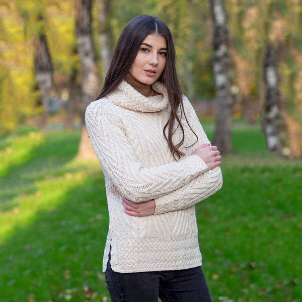 Ladies Turtleneck Ribbed Cable Knit Sweater