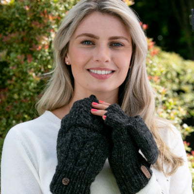 Aran Cable Hunter Gloves Charcoal