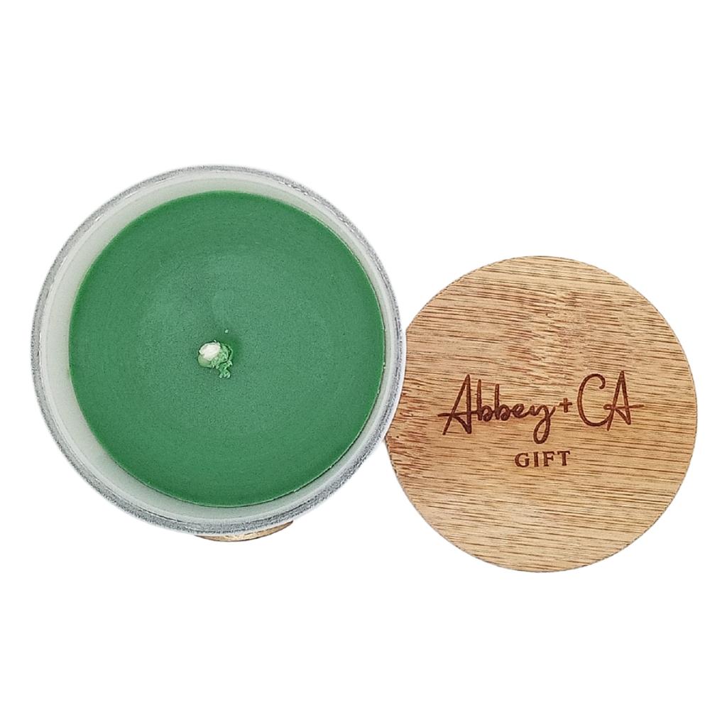 Scentspirations Irish Claddagh Candle - Amber & Lavender