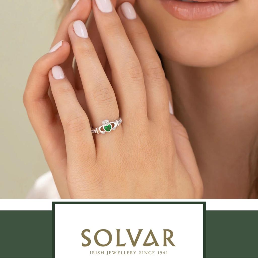 Sterling Silver Emerald Claddagh Ring