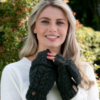 Aran Cable Hunter Gloves - Charcoal - The Celtic Gift Store - Clothing Accessories