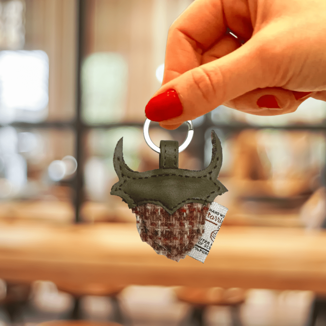 Harris Tweed Highland Cow Keyring - Maple Check - The Celtic Gift Store - Gift