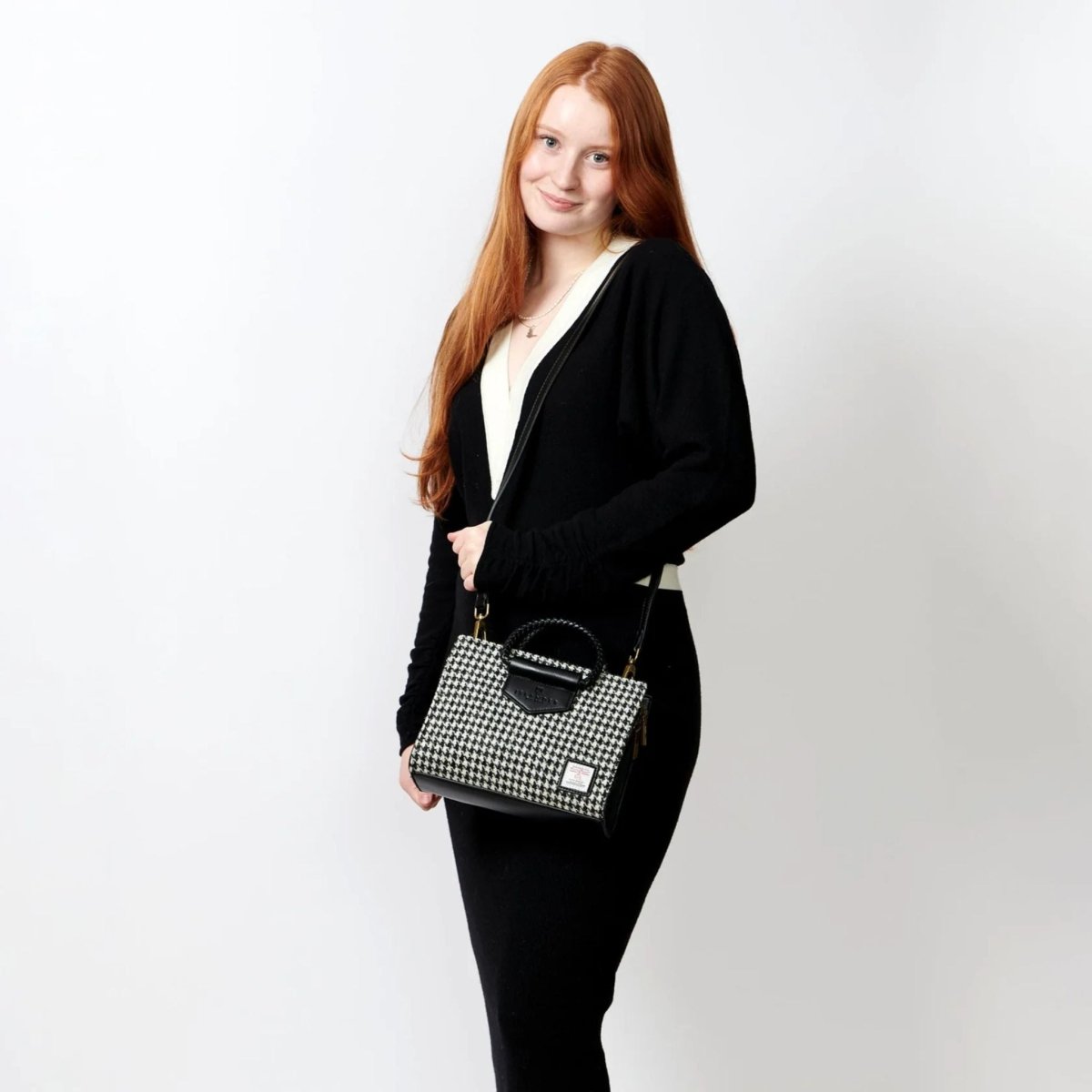 Islander Harris Tweed Arran Tote 'Black and White Dogtooth'