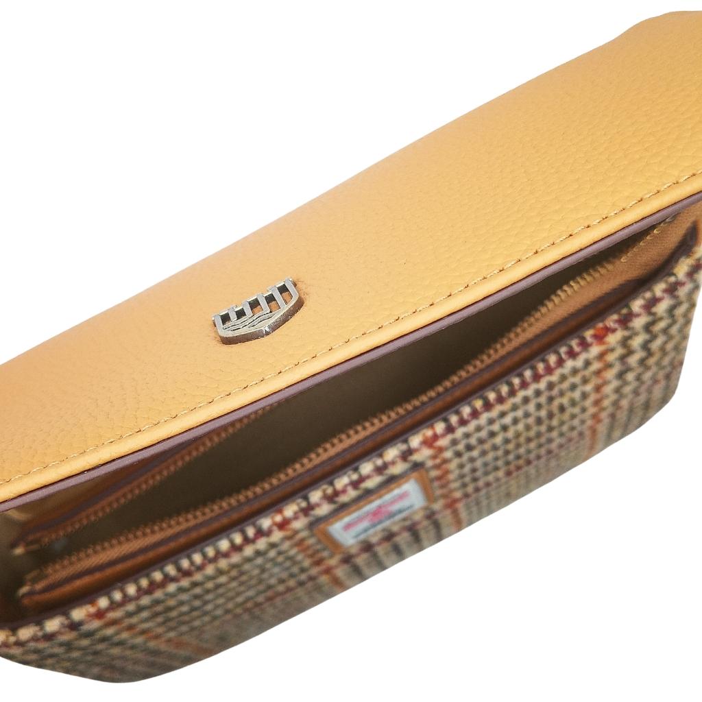 Islander Harris Tweed The Caithness Clutch 'Beige Dogtooth'
