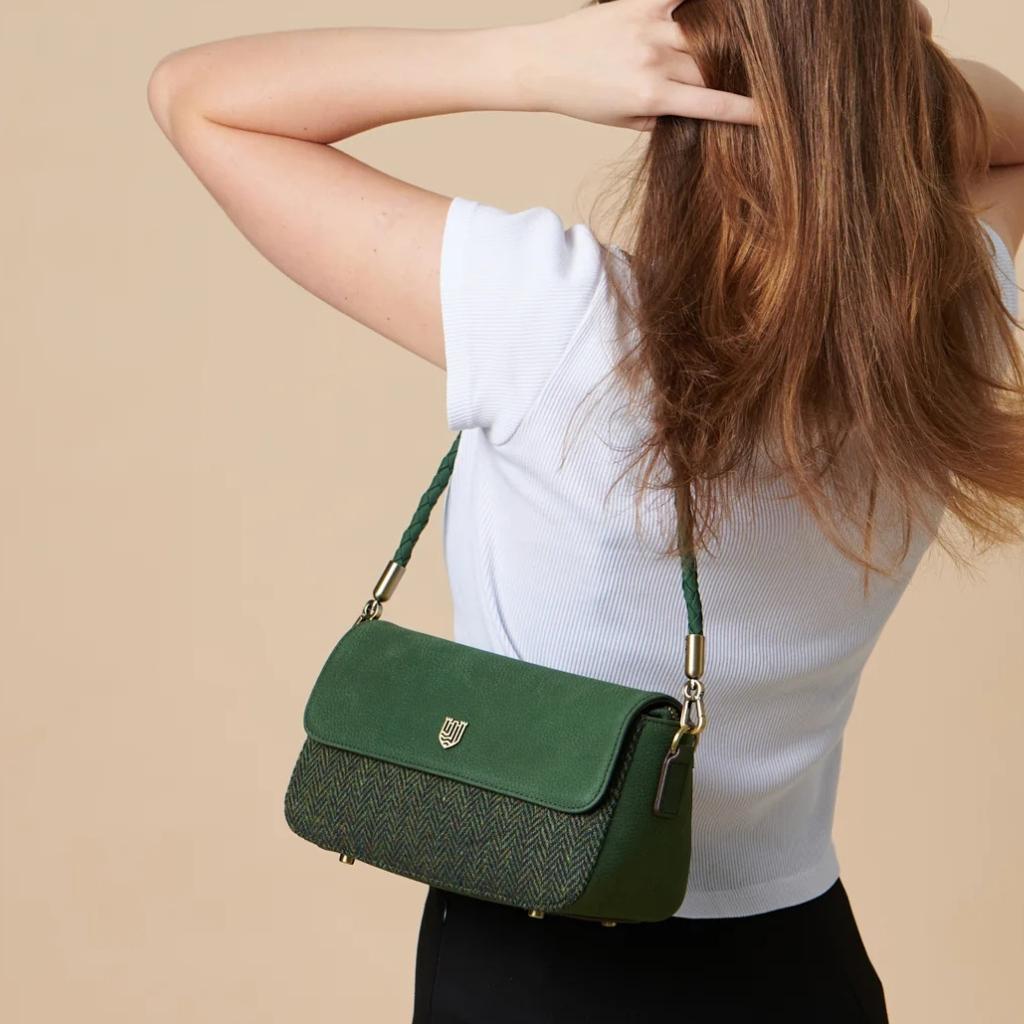 Islander Harris Tweed The Caithness Clutch 'Dark Green Herringbone'