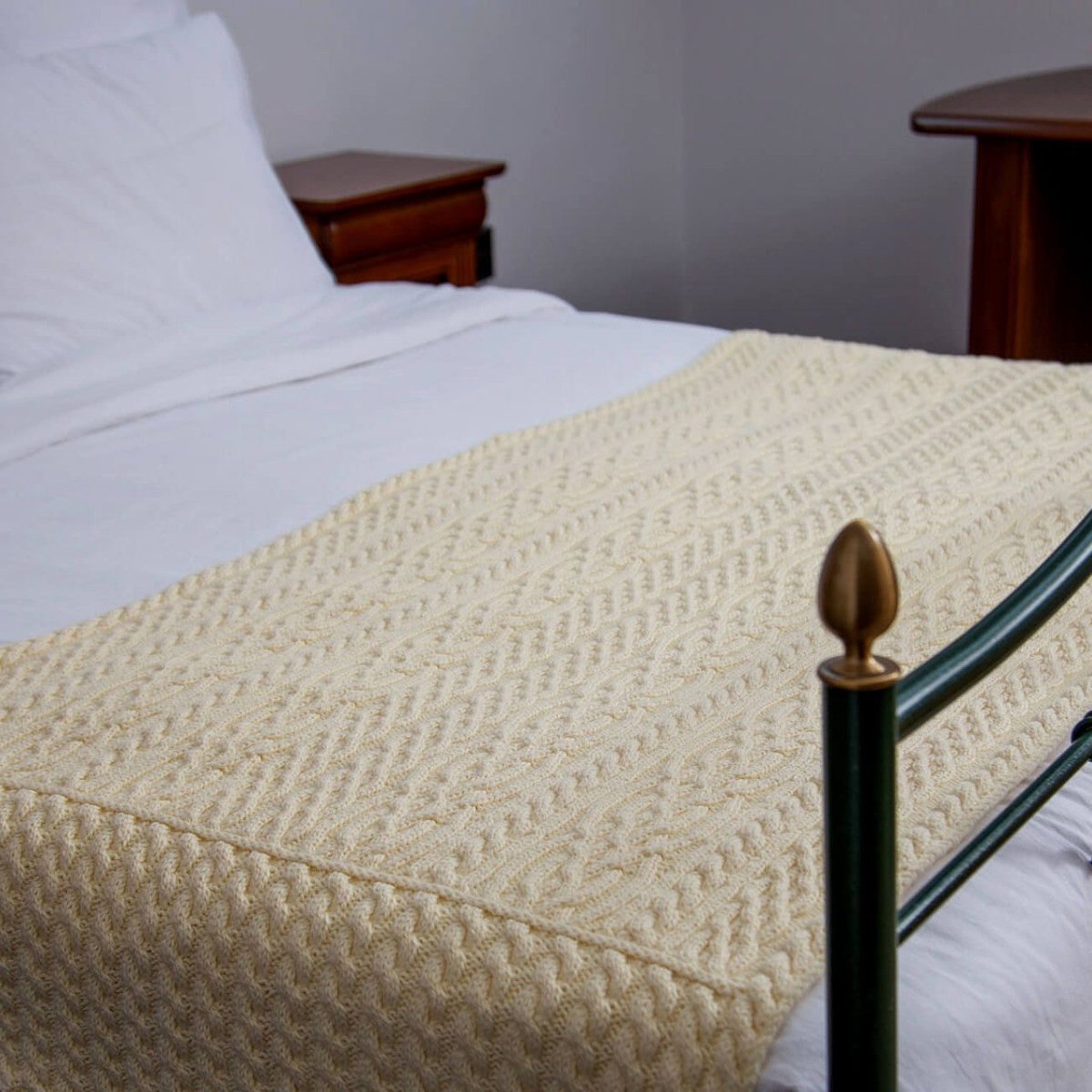 Knit Aran Bed Runner - The Celtic Gift Store - 