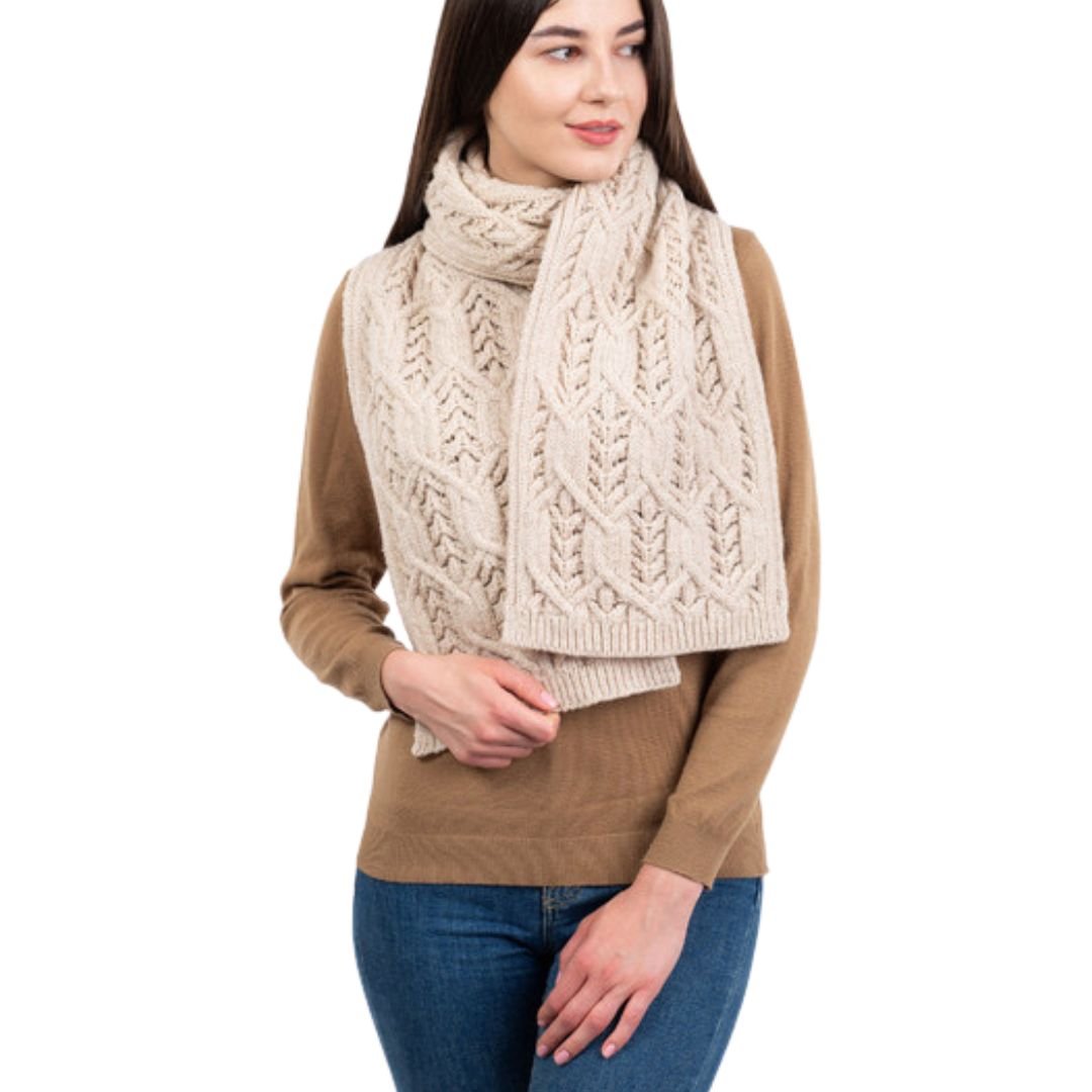 Saol Aran Leaf Scarf - Parsnip