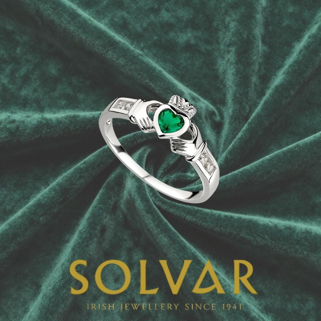 Sterling Silver Emerald Claddagh Ring