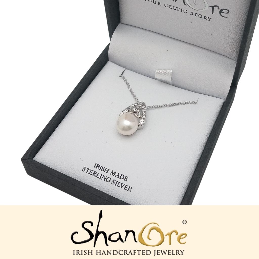 Sterling Silver Trinity Knot Capped Pearl Necklace