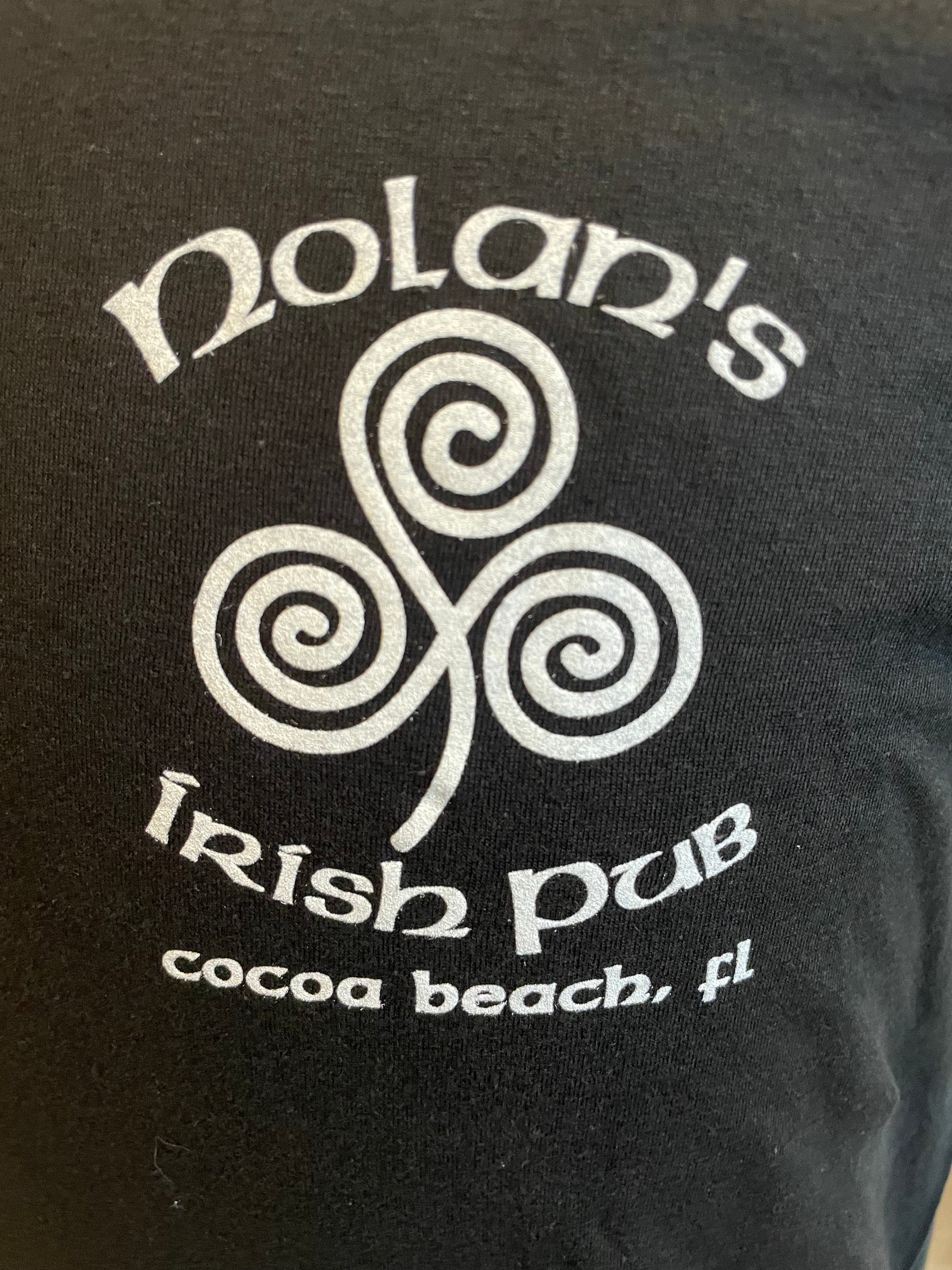 Nolan's Men's Toucan w/ Background T-Shirt